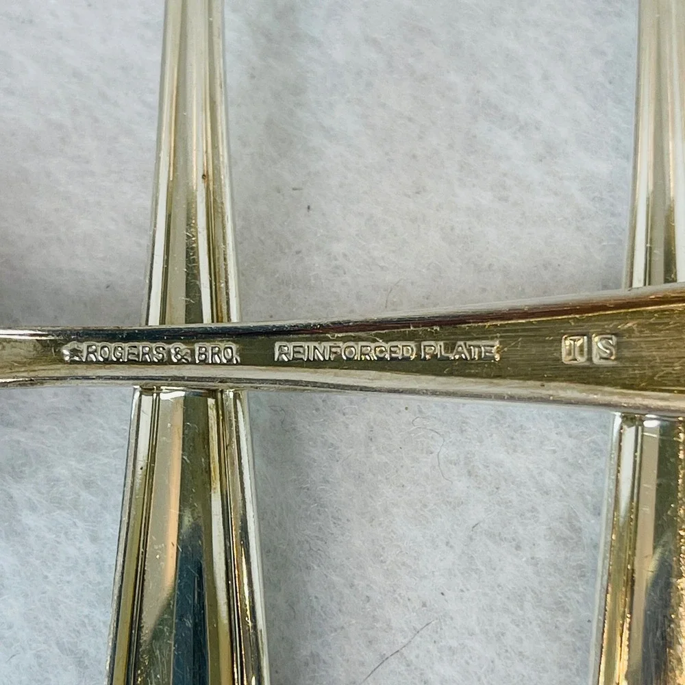 Rogers Brothers Silver Plate Teaspoons Set of 4 Vintage IS Floral Flatware